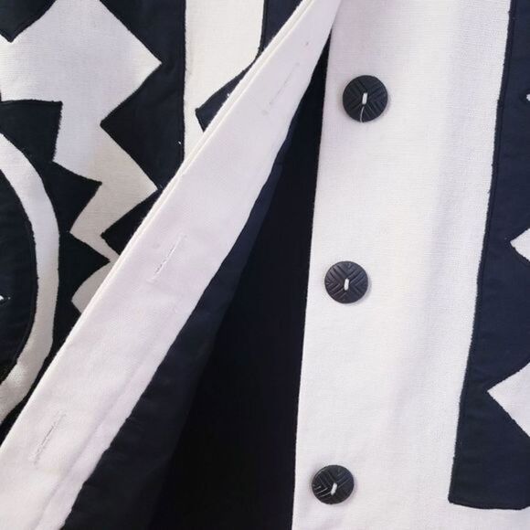 Sandy Starkman Black and White Aztec Print Shacket - Picture 5 of 10